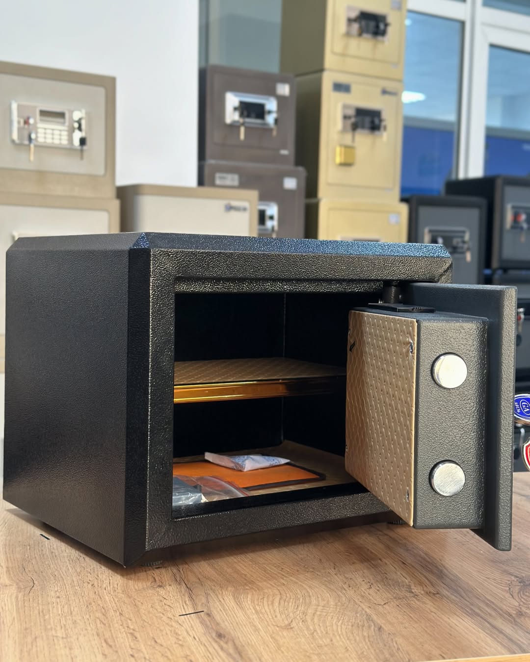 coffre-fort H2-350 & ( Empreinte digitale + double serrure + code tactile )